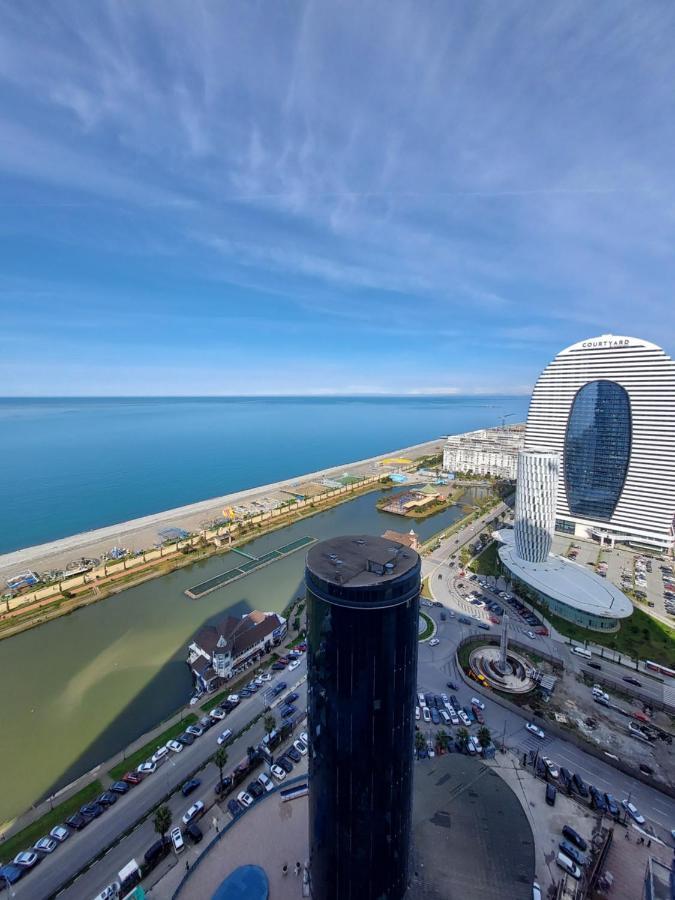 Номера На Высоких Этажах 24,31 Lägenhet Batumi Exteriör bild