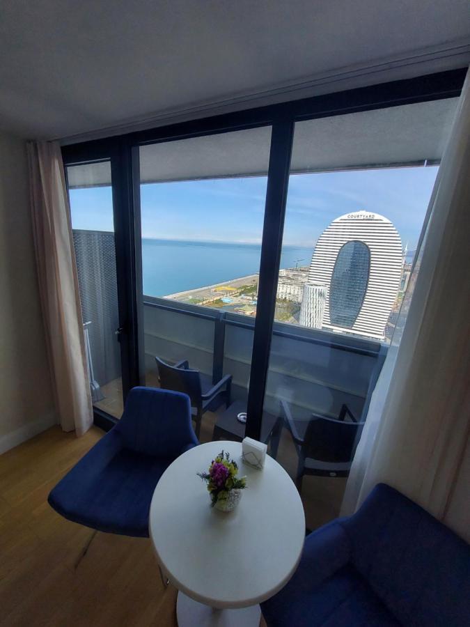 Номера На Высоких Этажах 24,31 Lägenhet Batumi Exteriör bild