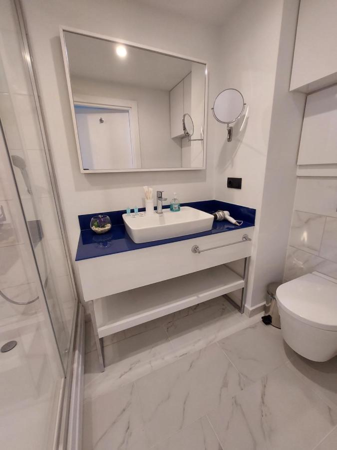 Номера На Высоких Этажах 24,31 Lägenhet Batumi Exteriör bild